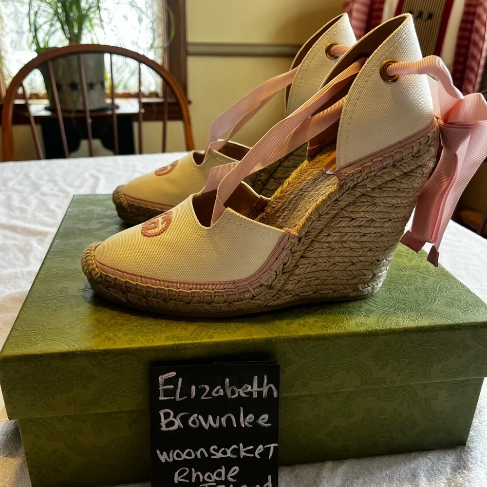 Gucci women’s interlocking G white and pink wedge espadrille ribbon tie BNIB - Picture 2 of 7